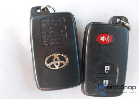 2015 Toyota Prius Two from USA, damaged, VIN JTDKN3DUXF0409642